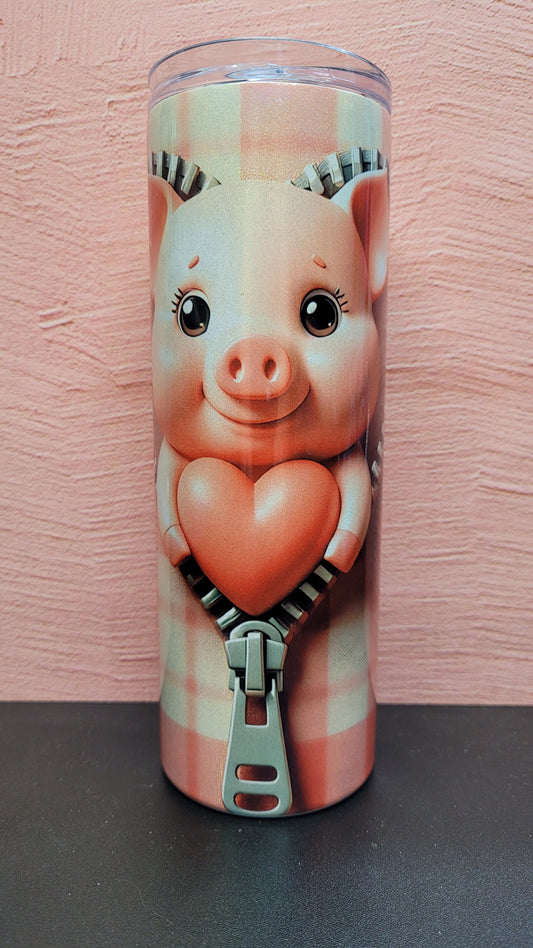 Embrace the irresistible charm of this cute pig and discover the perfect tumbler for Valentine's Day. Equipped with a clear sliding lid and straw, this BPA-free tumbler keeps your drink cold for 24 hours and hot for 8 hours.