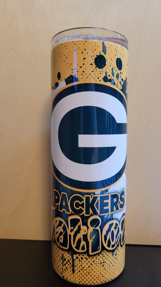 &nbsp;We present our new Sports Series to you with this Packers Paint Splash tumbler. Green &amp; gold colors in a paint splatter format for a unique look.